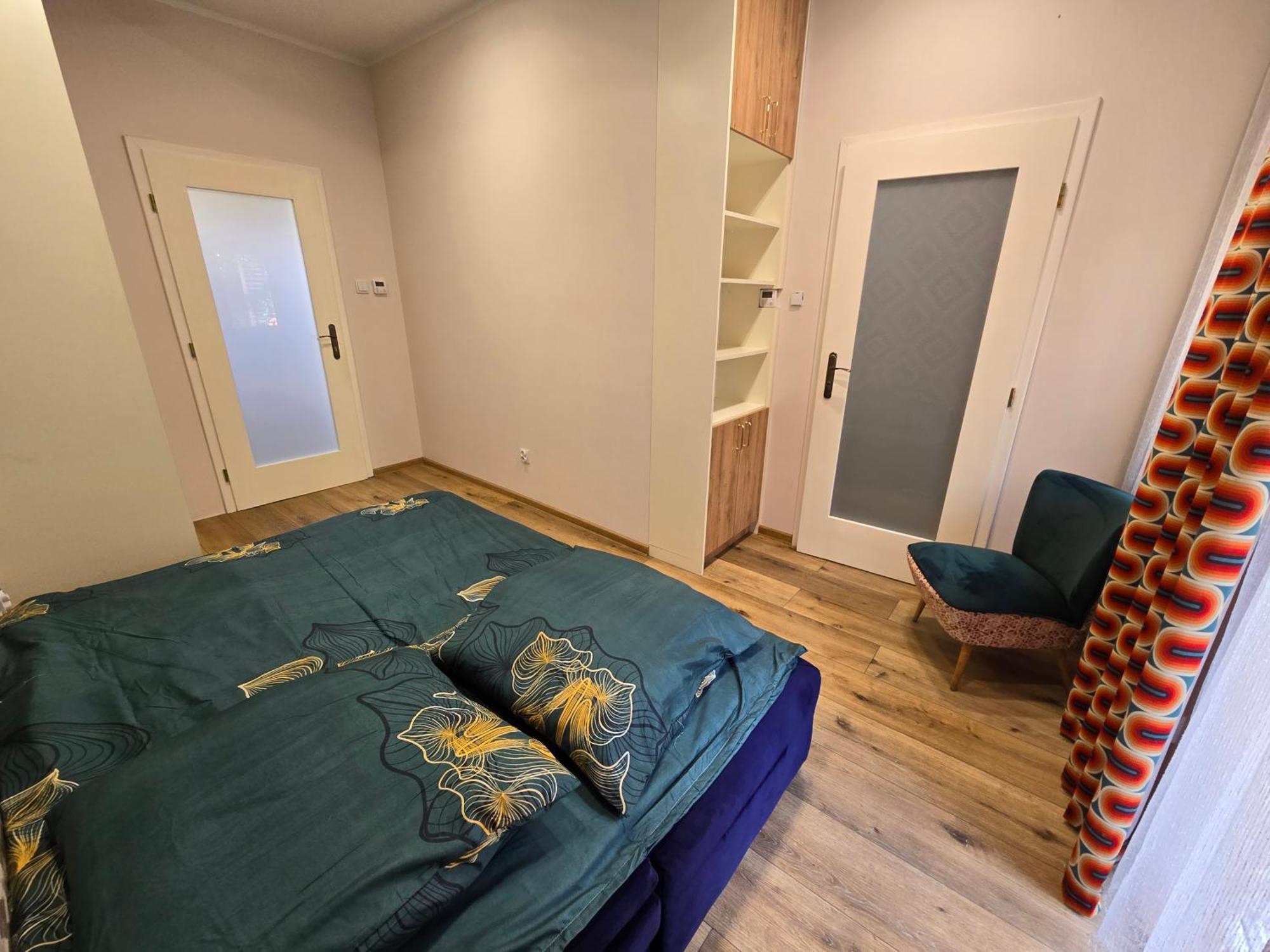 Dzialkowa Apartment *